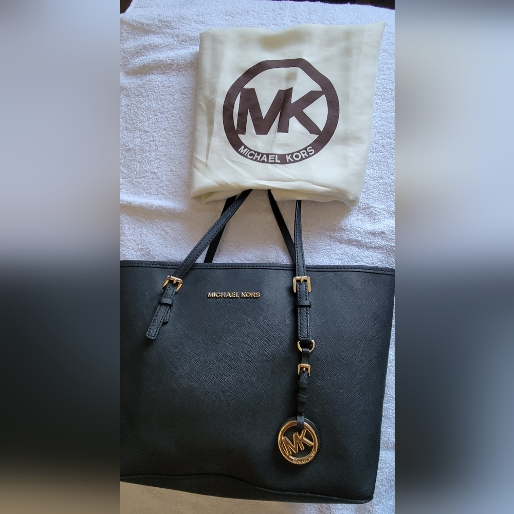 Womans Purse